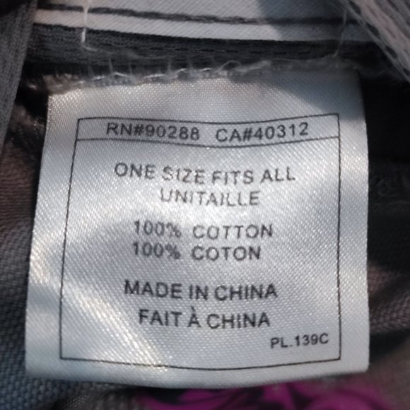 Adidas Women hat - Picture 11 of 12